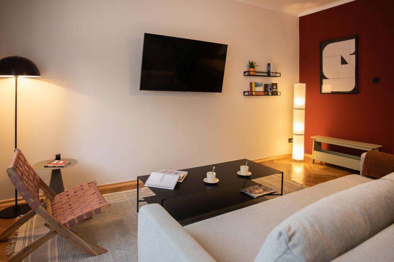 Design 1Bdr Apartment With Balcony ซาเกร็บ ภายนอก รูปภาพ
