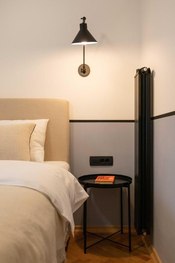 Design 1Bdr Apartment With Balcony ซาเกร็บ ภายนอก รูปภาพ